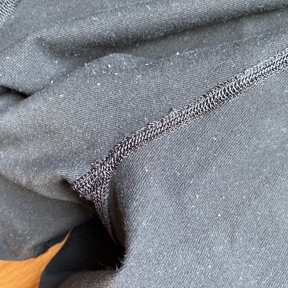 Girl's Ivivva Black HR Flared Groove Pants *Reversible - Picture 6 of 10